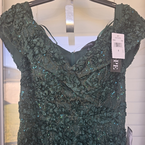 $259 XSCAPE Soutache Cap Sleeve Asymmetric Neck Long Dress Sz 8 Green Holiday - Picture 14 of 16